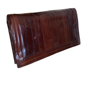 GENUINE EEL Brown Flap Clutch, 2 sections, pockets, detachable strap. Pristine!